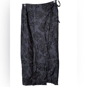 Tommy Bahama Tropical Silk Wrap Midi Skirt Size 8 Floral Beachy Vacation